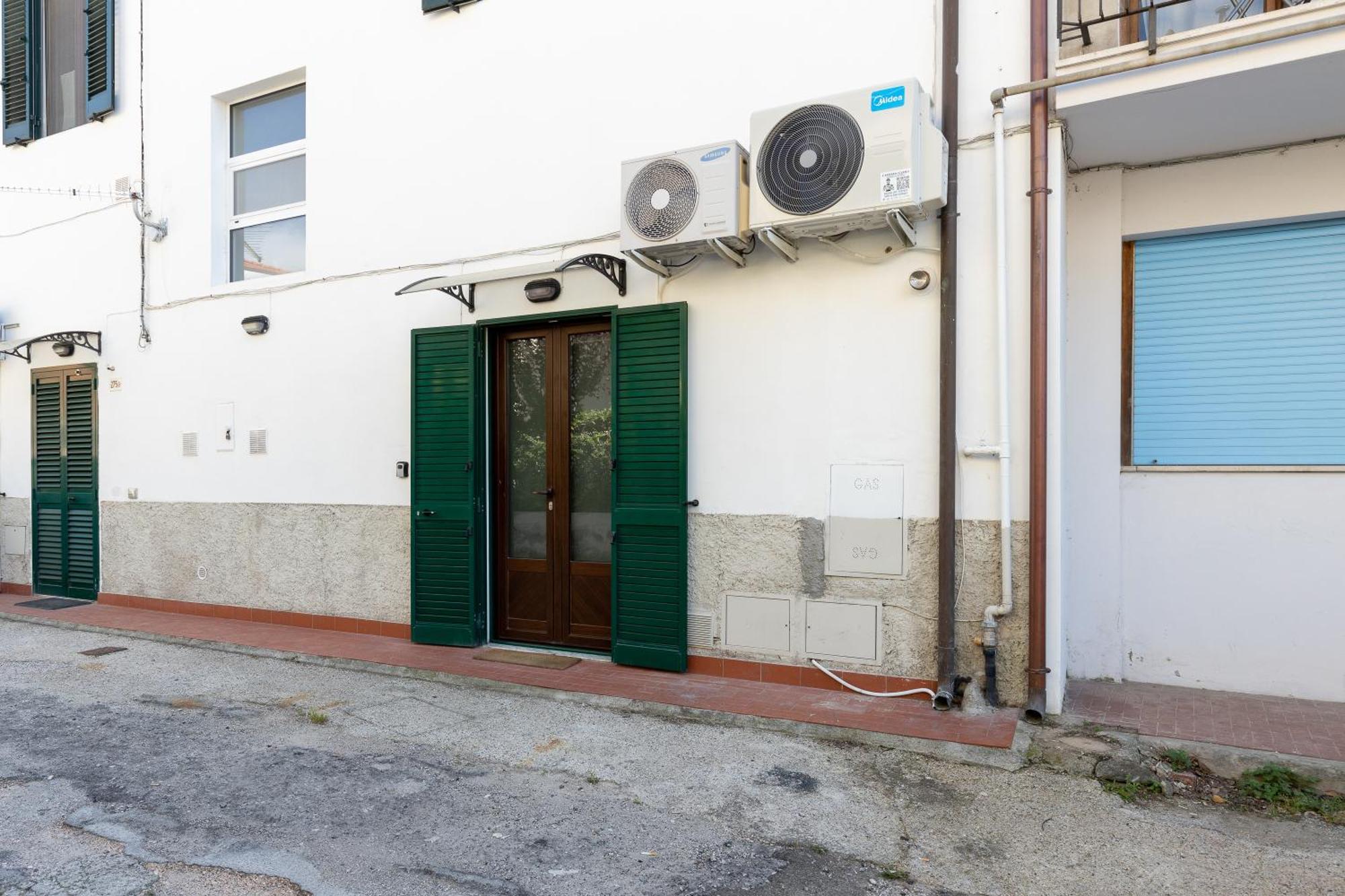 Pisa Bright Apartment Near The Airport Exterior foto